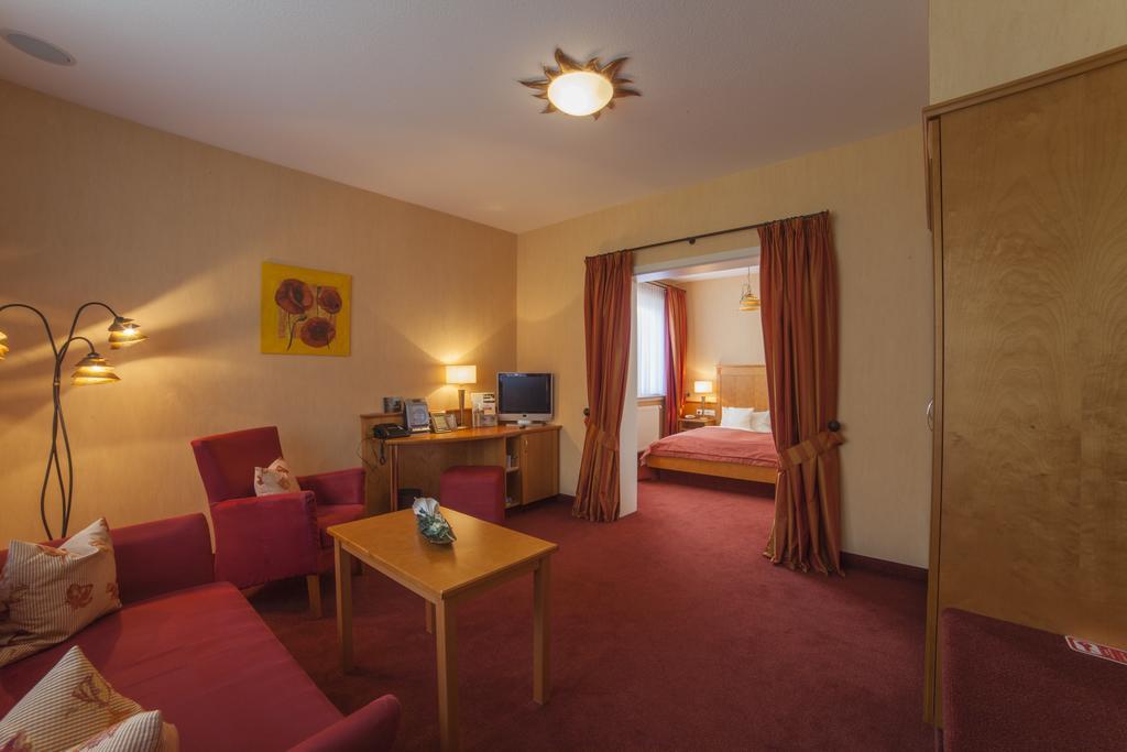 Hotel Backenkoehler Ganderkesee Zewnętrze zdjęcie